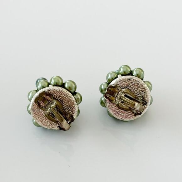 Vintage Cluster Beaded Clip On Earrings Japan Green - Picture 4 of 10